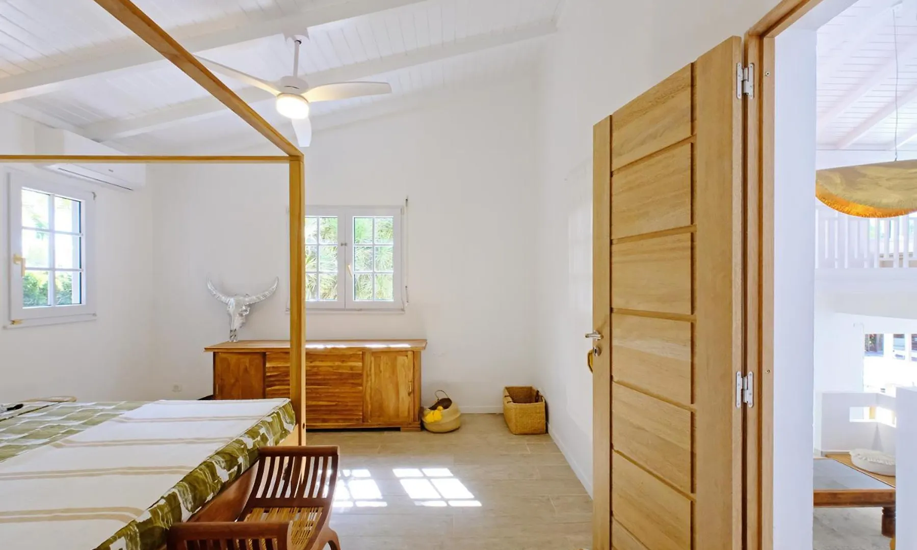 לה גוסייר Oasis De Tranquillite, Villa Lupio  לה גוסייר